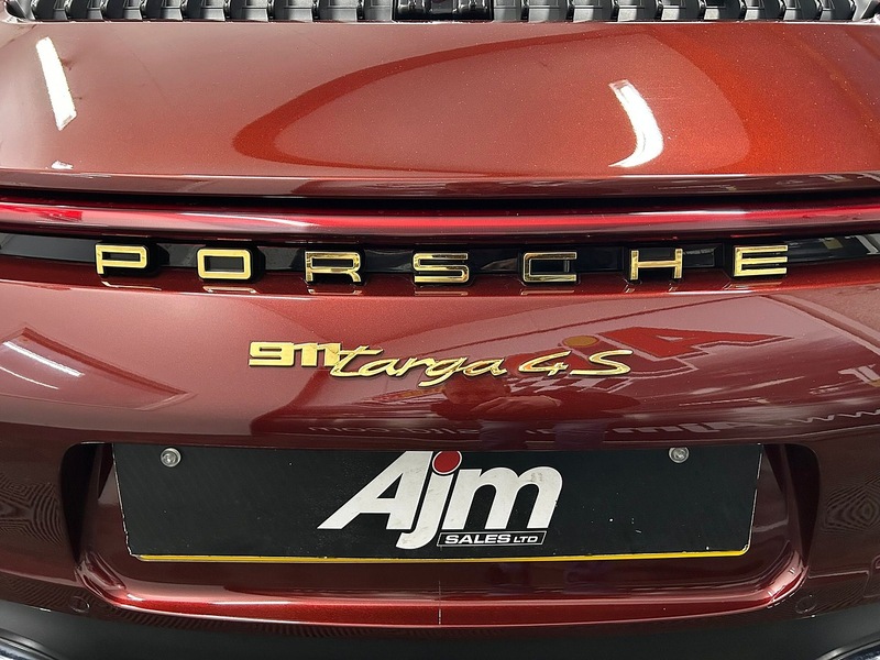 Porsche 3.0T 992 4S Heritage Design Edition Targa 2dr Petrol Manual 4WD Euro 6 (s/s) (450 ps)