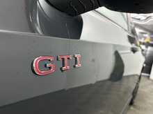 Volkswagen Golf TSI GTI 