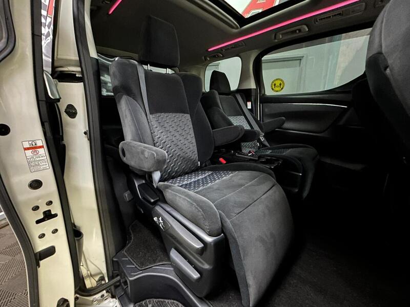 Toyota 2.5 A Package Auto  2.5 Automatic Petrol