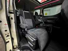 Toyota Alphard 2.5 A Package Auto 