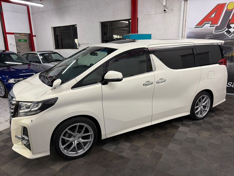 Toyota 2.5 A Package Auto  2.5 Automatic Petrol