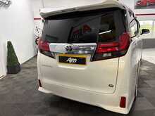 Toyota Alphard 2.5 A Package Auto 