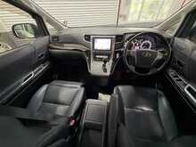 Toyota Alphard 240S C Package 