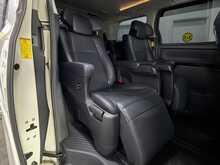 Toyota Alphard 240S C Package 