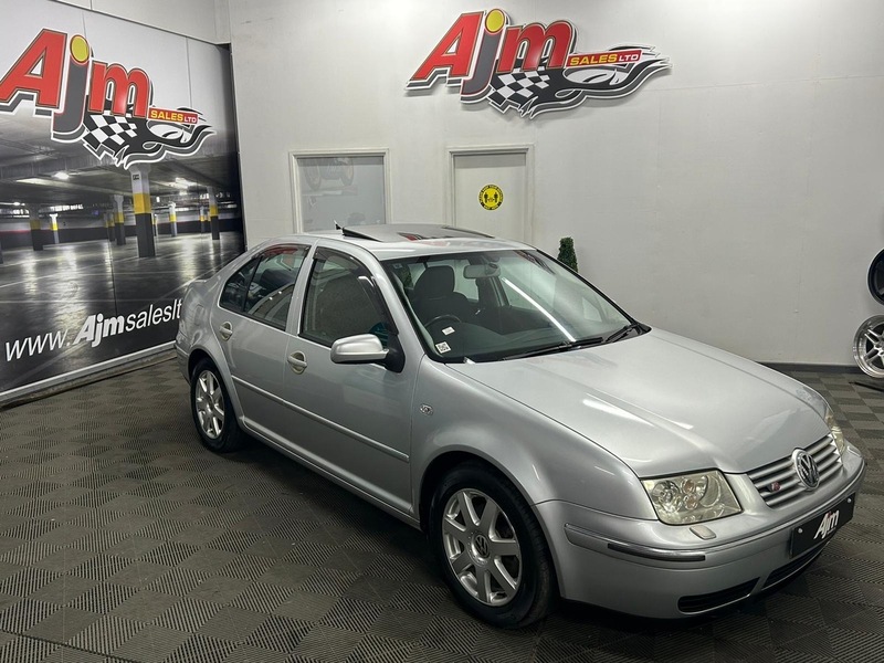 Volkswagen V6  4Motion Saloon 2.8 Manual Petrol