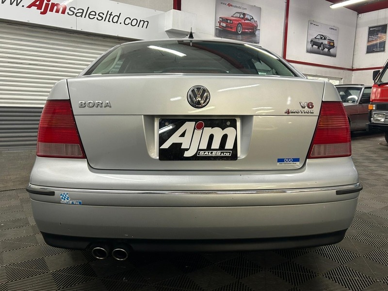 Volkswagen V6  4Motion Saloon 2.8 Manual Petrol