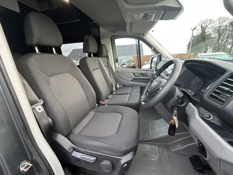 MAN 2.0 BiTurbo 3180d LION XS Panel Van 5dr Diesel Auto FWD LWB High Roof Euro 6 (s/s) (177 ps)