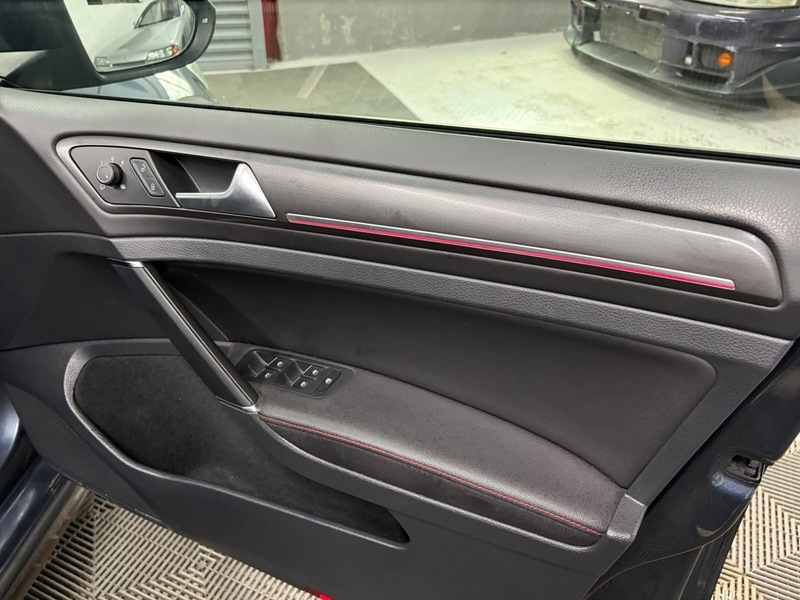 Volkswagen Gti Performance Dsg Hatchback 2.0 Semi Auto Petrol
