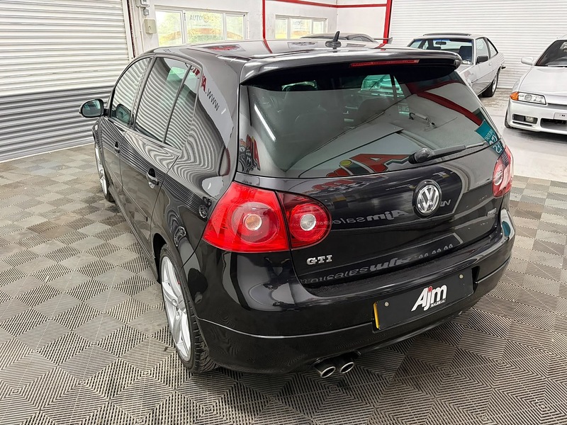 Volkswagen Gti Pirelli Hatchback 2.0 Semi Auto Petrol