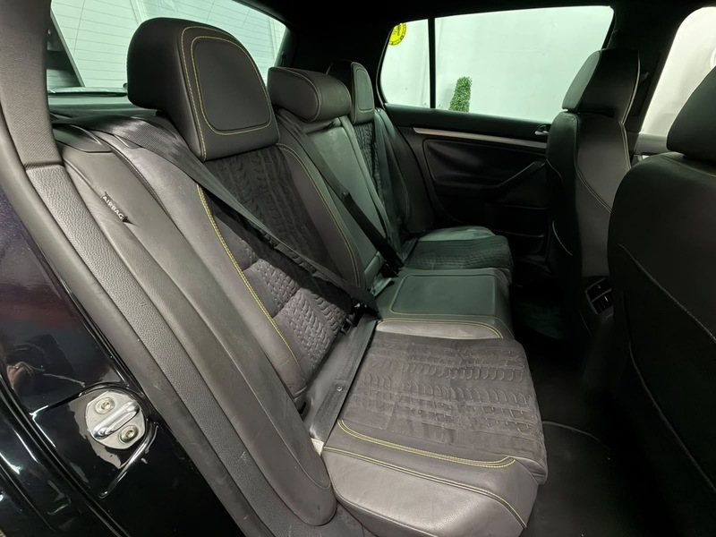 Volkswagen Gti Pirelli Hatchback 2.0 Semi Auto Petrol