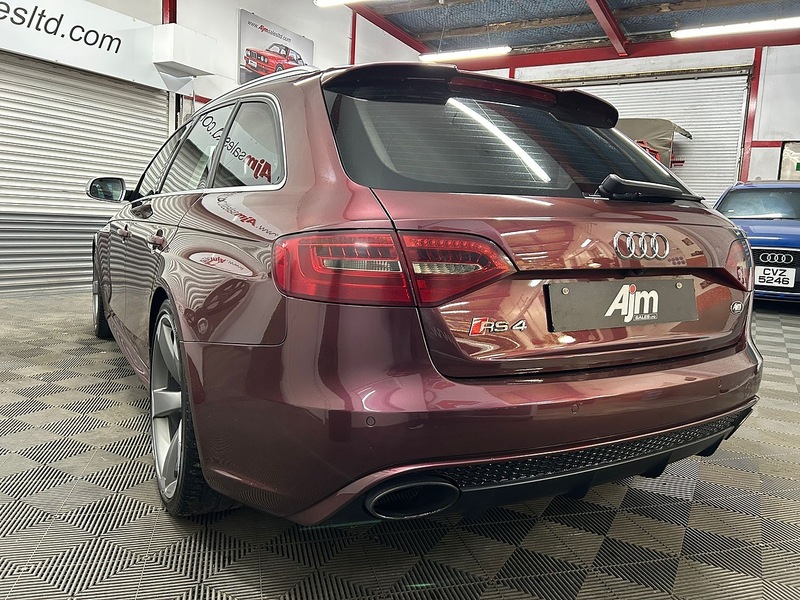 Audi Avant 4.2 V8 Quattro Estate 4.2 Automatic Petrol