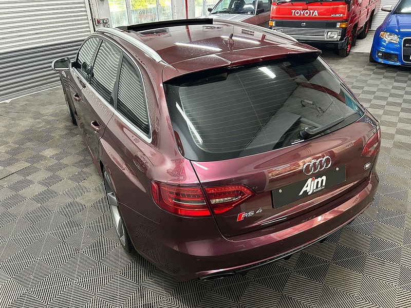Audi Avant 4.2 V8 Quattro Estate 4.2 Automatic Petrol