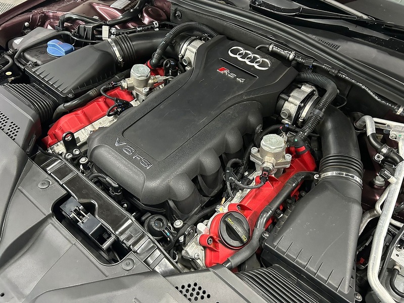 Audi Avant 4.2 V8 Quattro Estate 4.2 Automatic Petrol