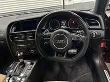 Audi RS4 Avant 4.2 V8 Quattro 