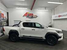 Toyota Hilux D-4D Invincible X 