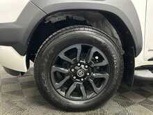 Toyota Hilux D-4D Invincible X 