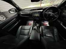 Toyota Hilux D-4D Invincible X 