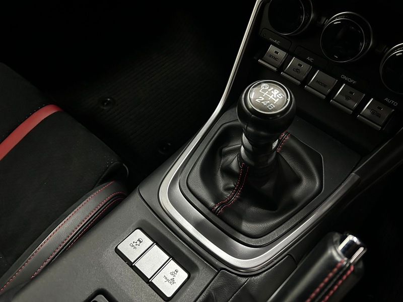 Subaru coupe 2.4 manual petrol