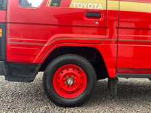 Toyota Hi-Ace 1.6 