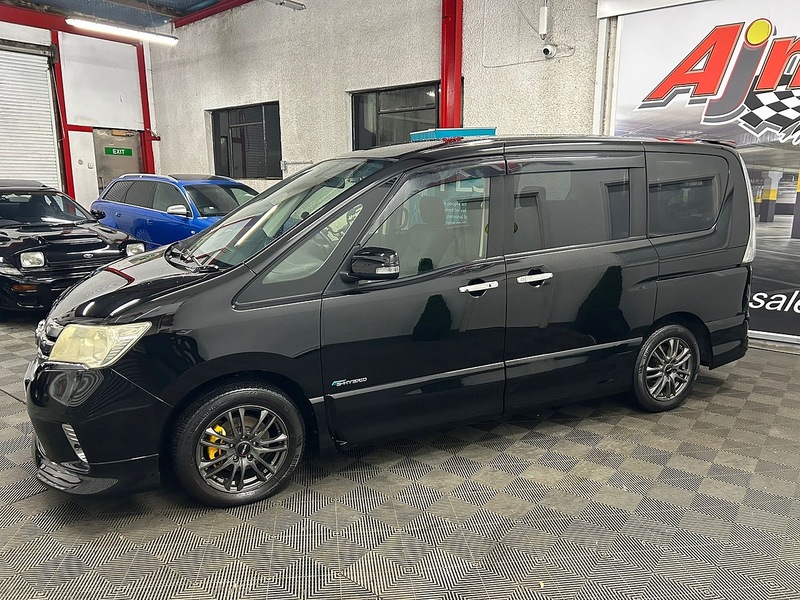 Nissan Highway Star S-Hybrid Van 2.0 Automatic petrol