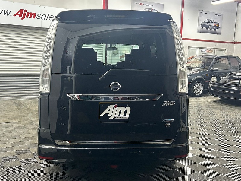 Nissan Highway Star S-Hybrid Van 2.0 Automatic petrol