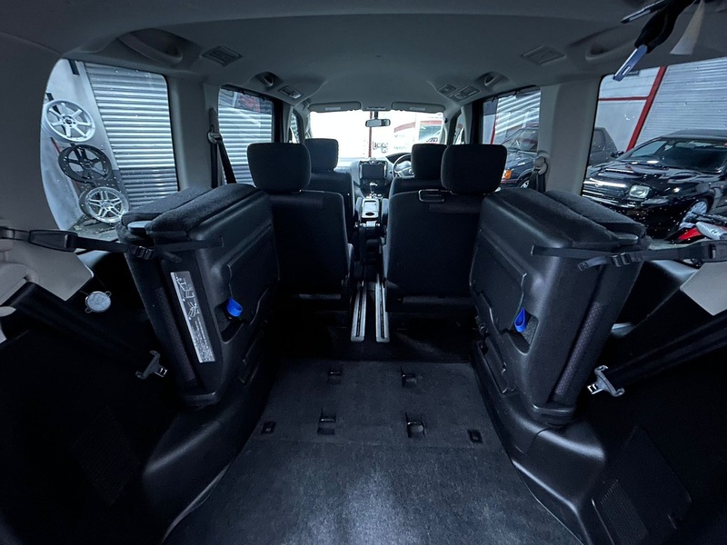 Nissan Highway Star S-Hybrid Van 2.0 Automatic petrol