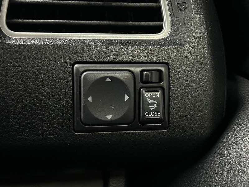 Nissan Highway Star S-Hybrid Van 2.0 Automatic petrol