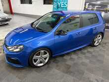 Volkswagen Golf R 