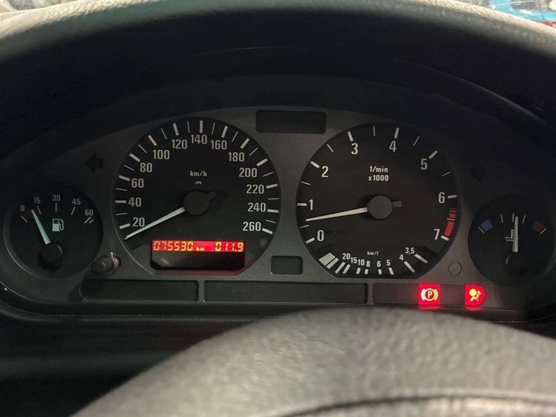 BMW 318is coupe 1.8 automatic Petrol