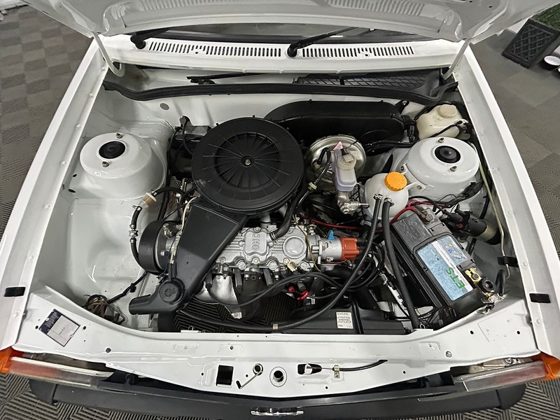 Opel SR Hatch 1.6 Manual Petrol