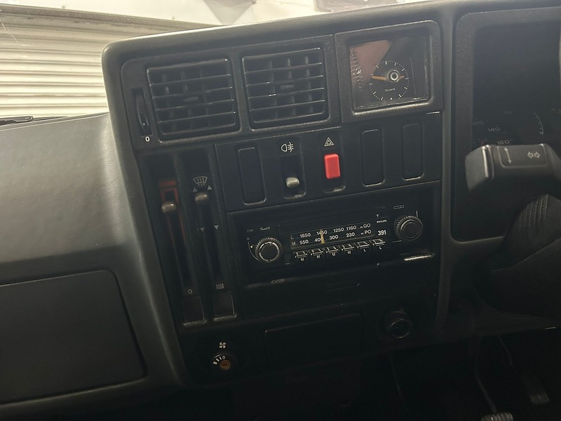 Opel SR Hatch 1.6 Manual Petrol