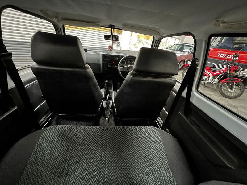 Opel SR Hatch 1.6 Manual Petrol