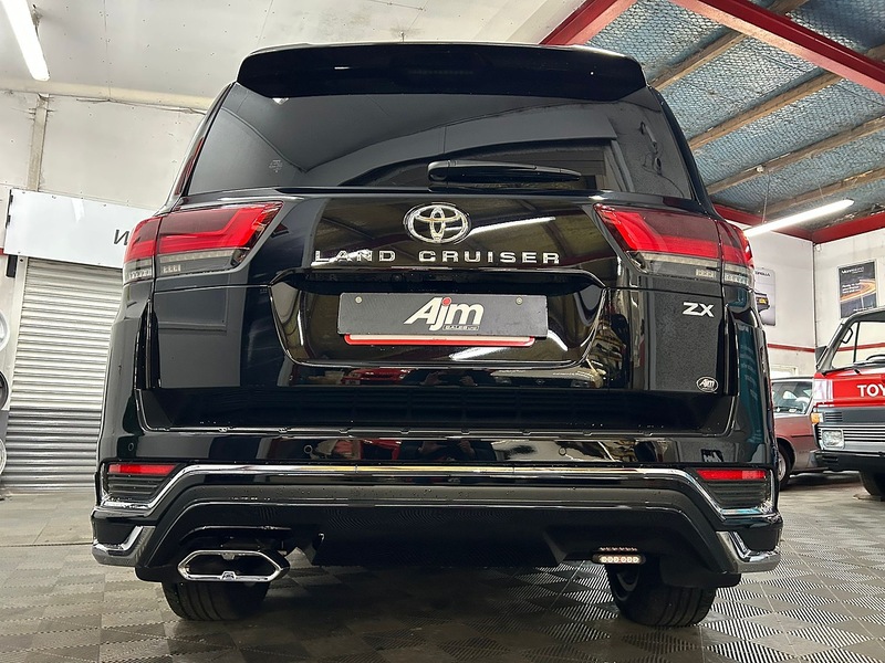 Toyota Vx 300 series suv 3.3 automatic Diesel