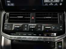 Toyota Land Cruiser Vx 300 series 