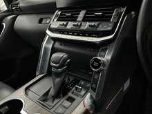 Toyota Land Cruiser Vx 300 series 
