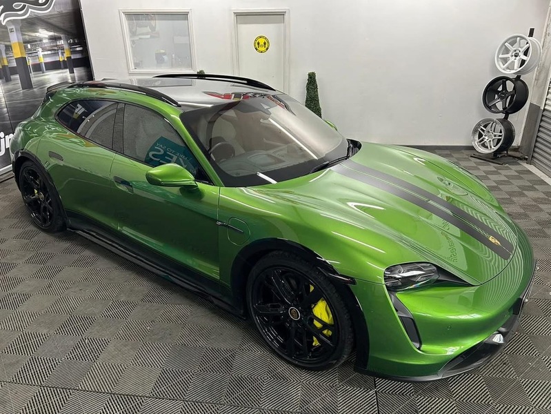 Porsche Performance Plus 93.4kWh Turbo S Cross Turismo 5dr Electric Auto 4WD (11kW Charger) (761 ps)
