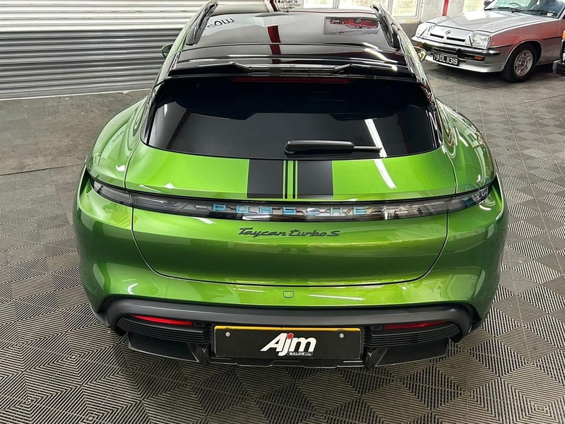 Porsche Performance Plus 93.4kWh Turbo S Cross Turismo 5dr Electric Auto 4WD (11kW Charger) (761 ps)
