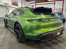 Porsche Taycan Performance Plus Turbo S 