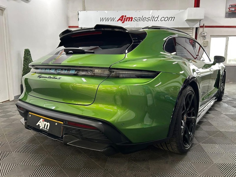 Porsche Performance Plus 93.4kWh Turbo S Cross Turismo 5dr Electric Auto 4WD (11kW Charger) (761 ps)