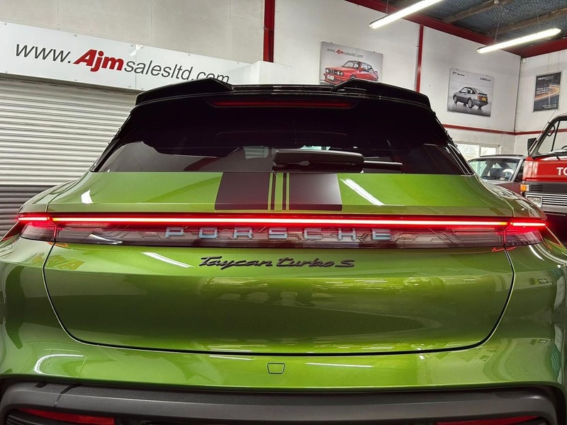 Porsche Performance Plus 93.4kWh Turbo S Cross Turismo 5dr Electric Auto 4WD (11kW Charger) (761 ps)
