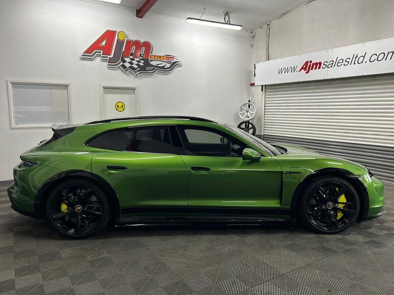 Porsche Performance Plus 93.4kWh Turbo S Cross Turismo 5dr Electric Auto 4WD (11kW Charger) (761 ps)