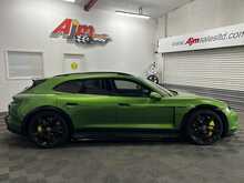 Porsche Taycan Performance Plus Turbo S 