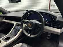 Porsche Taycan Performance Plus Turbo S 