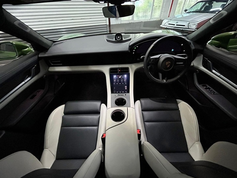 Porsche Performance Plus 93.4kWh Turbo S Cross Turismo 5dr Electric Auto 4WD (11kW Charger) (761 ps)