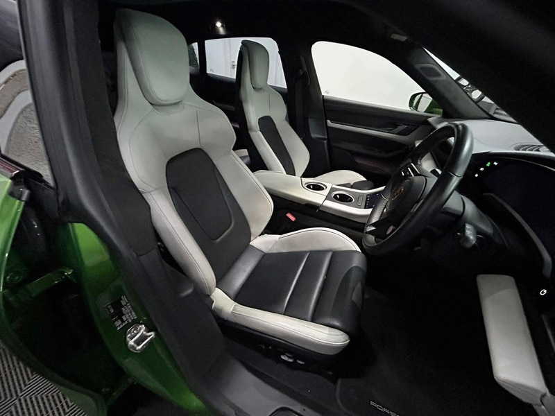 Porsche Performance Plus 93.4kWh Turbo S Cross Turismo 5dr Electric Auto 4WD (11kW Charger) (761 ps)