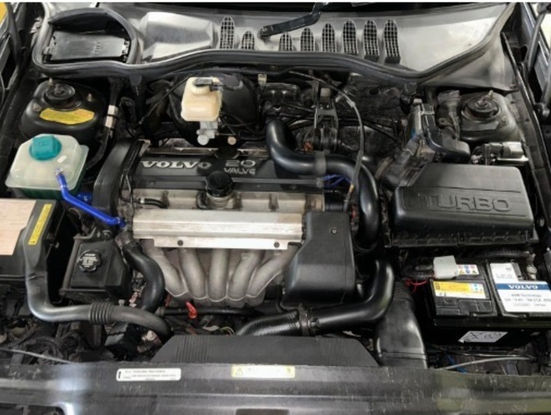 Volvo 850 T5 R Estate 2.3 Automatic Petrol