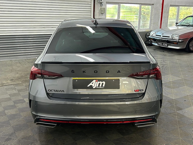 Skoda 2.0 TDI vRS Hatchback 5dr Diesel DSG Euro 6 (s/s) (200 ps)