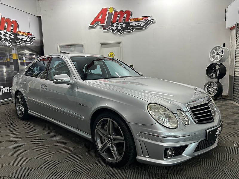 Mercedes-Benz  Saloon 0.0 Petrol