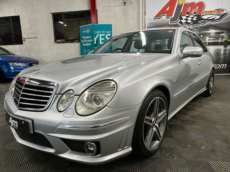 Mercedes-Benz  Saloon 0.0 Petrol
