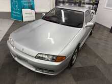 Nissan Skyline R32 GTST 